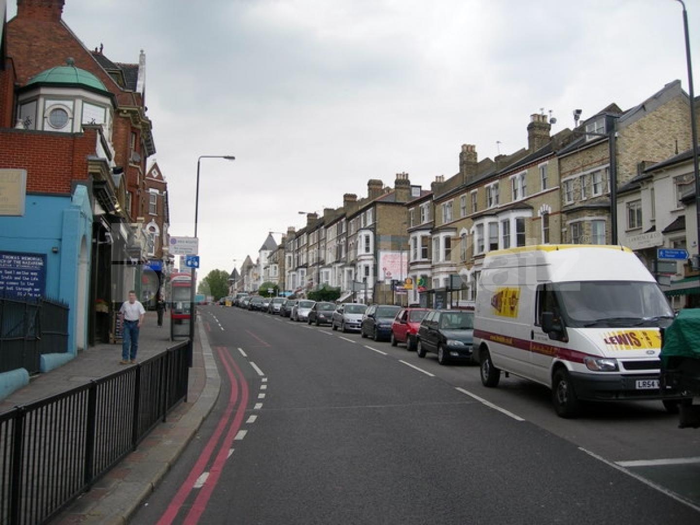 			LET, 2 Bedroom, 1 bath, 1 reception Flat			 Battersea Rise, Clapham Junction